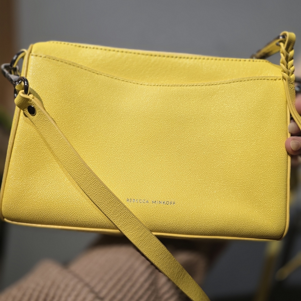 Rebecca Minkoff EUC Lemon Crossbody  PERFECT condition - Length 9in Height 7in - Picture 4 of 8